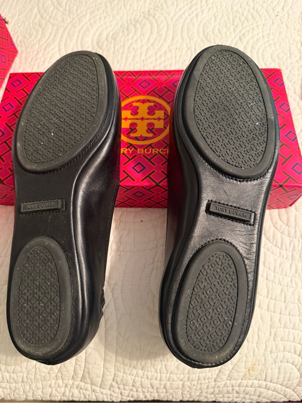 Tory Burch Black Leather Logo Ballet Flats - Picture 4 of 4